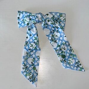 NWT Hill House Home Floral Blue basketweave hair Bow clip